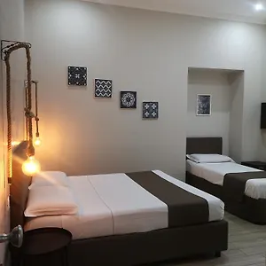 Napoli City Rooms *** Νάπολη